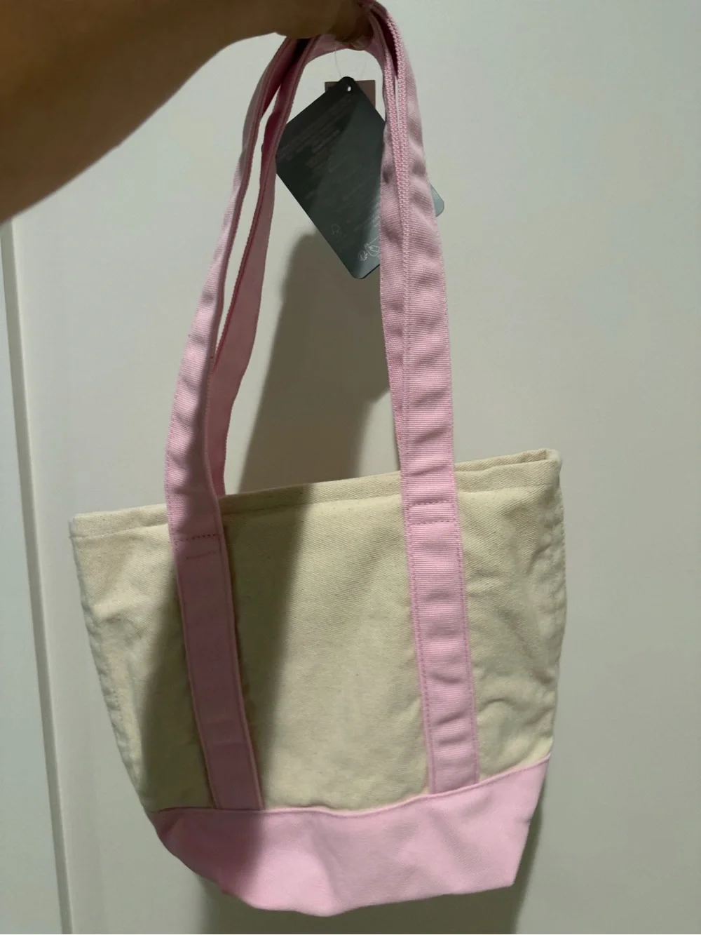 Disney Daisy Duck Pink & Cream Tote Bag and Cap Set - Picture 5 of 5